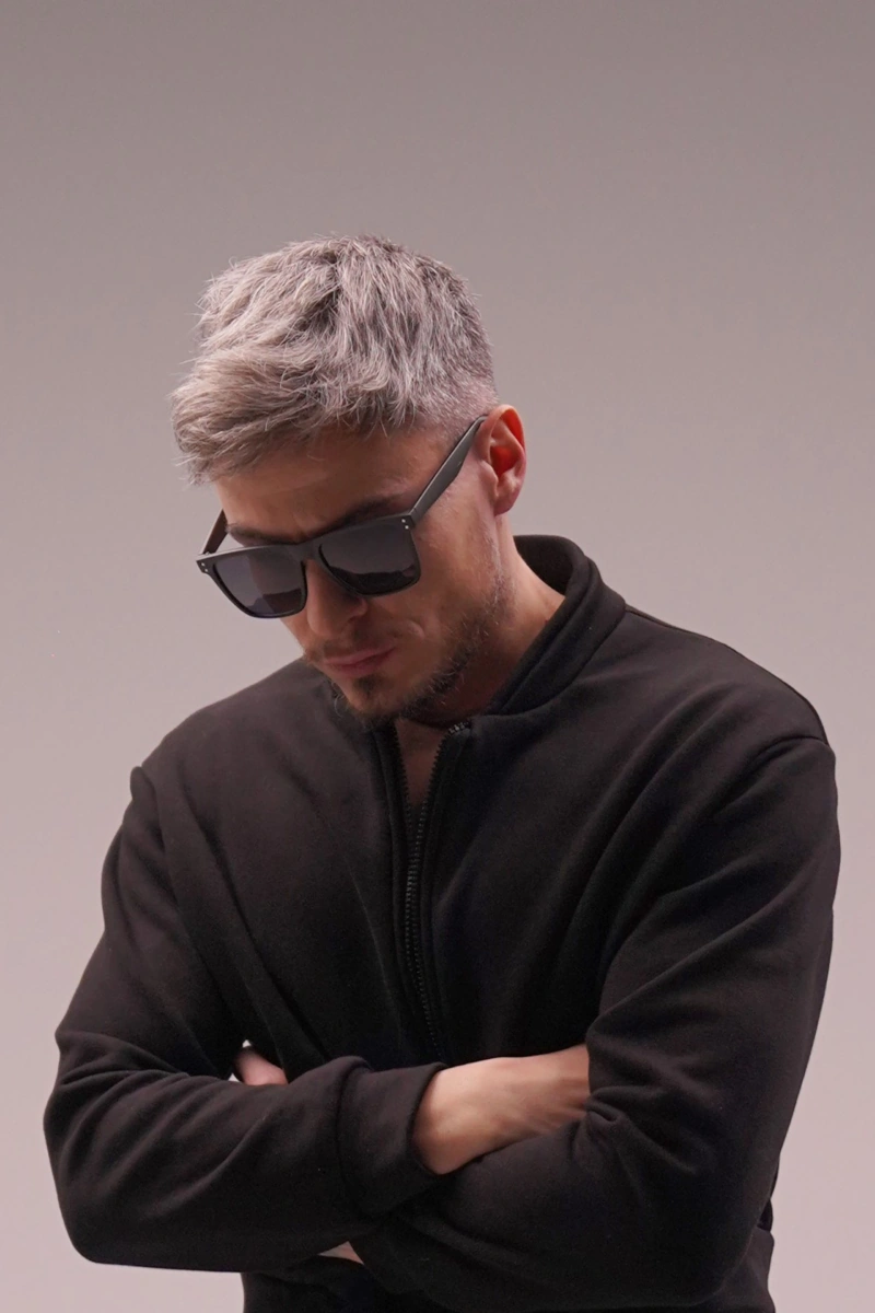 Black Line – Hoodie Two Faces